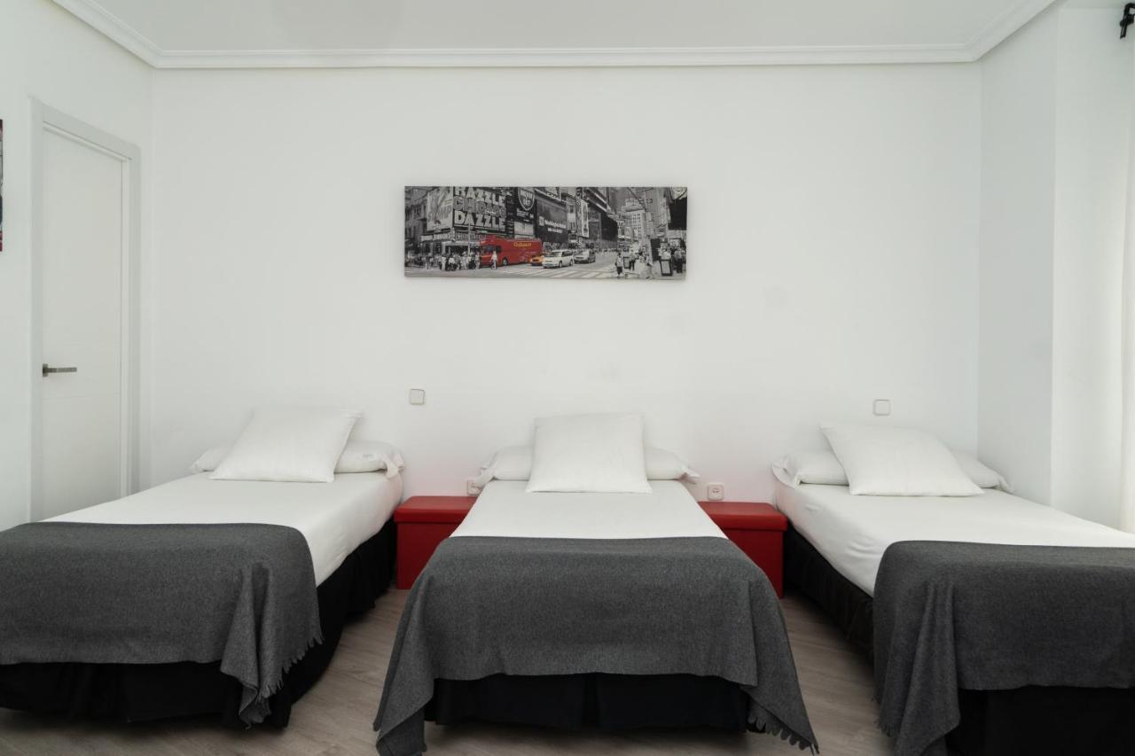 Hostal Gala Madrid Exteriör bild