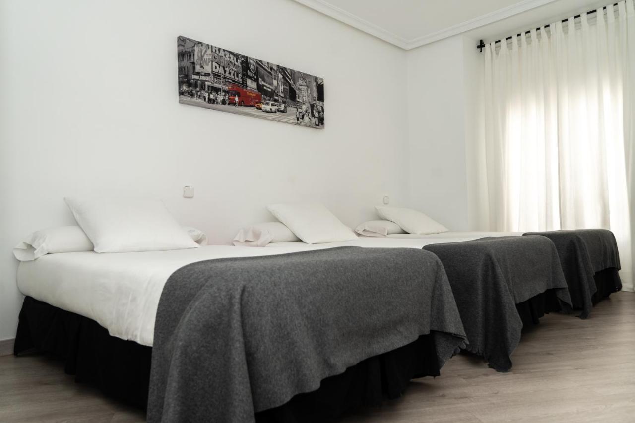Hostal Gala Madrid Exteriör bild