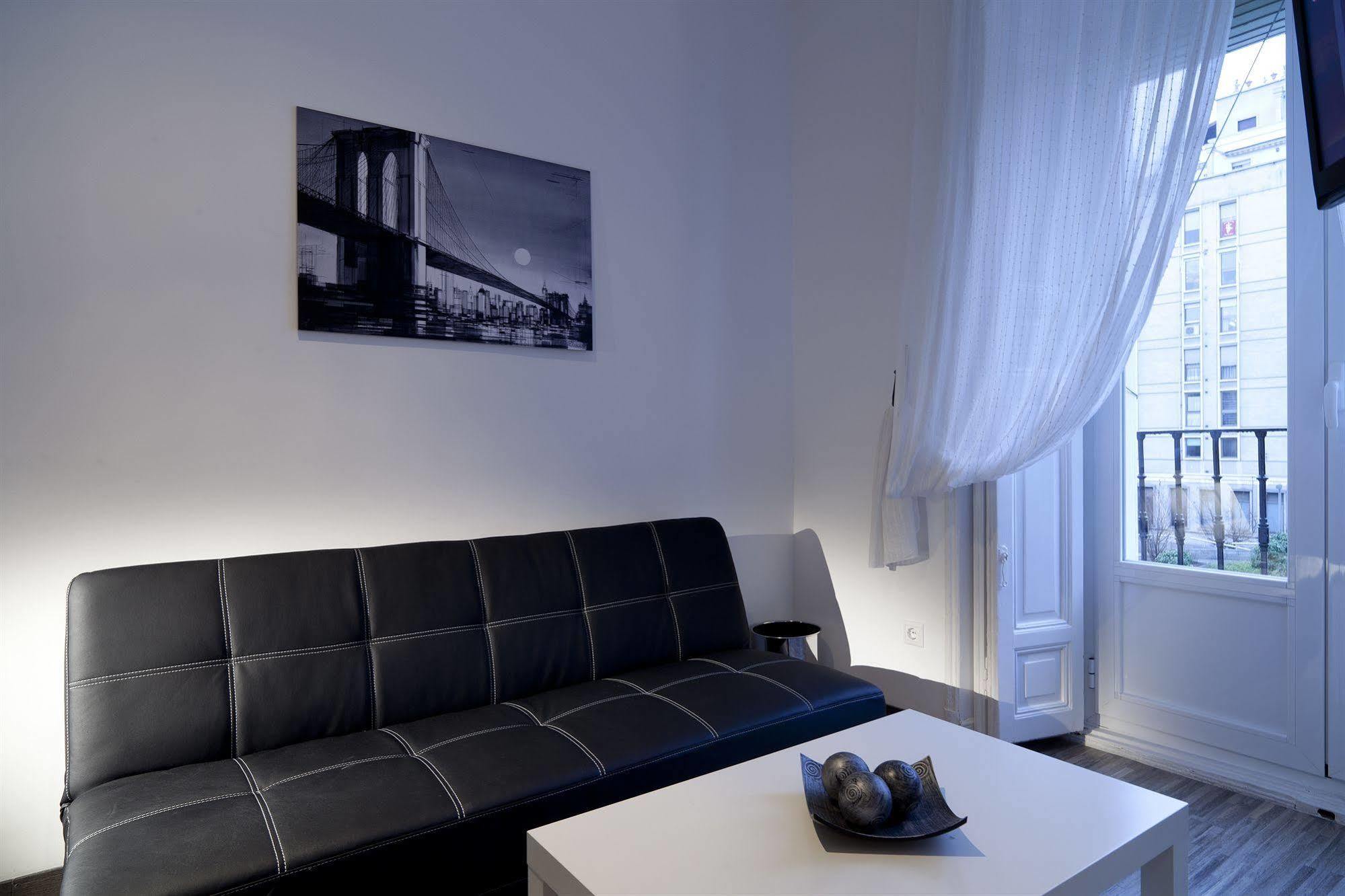 Hostal Gala Madrid Exteriör bild