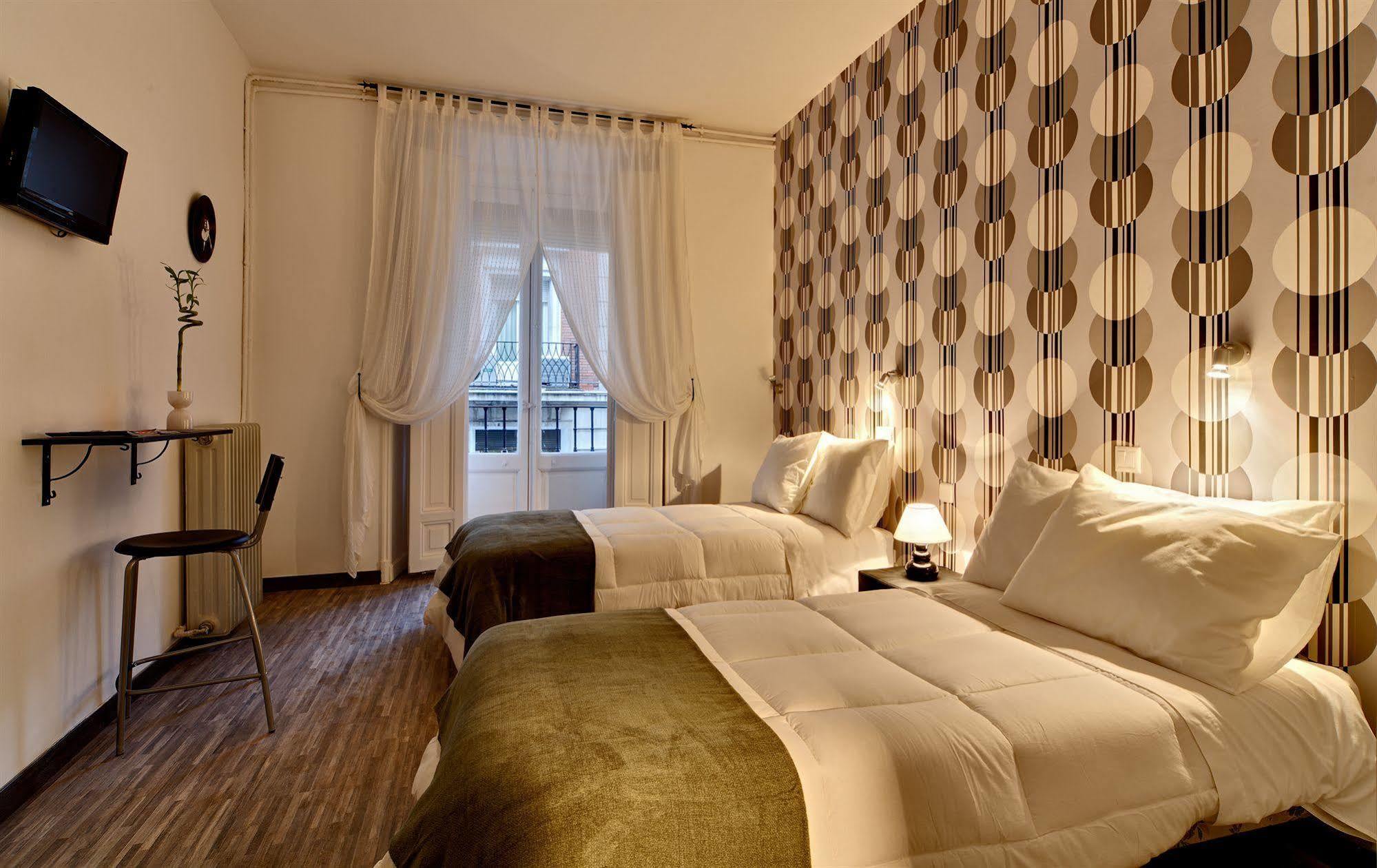 Hostal Gala Madrid Exteriör bild