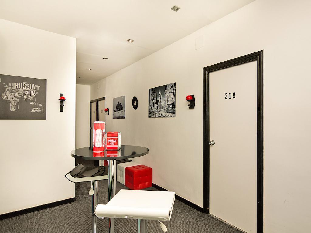Hostal Gala Madrid Exteriör bild